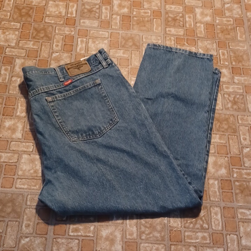 Wrangler jeans mens size 48x30